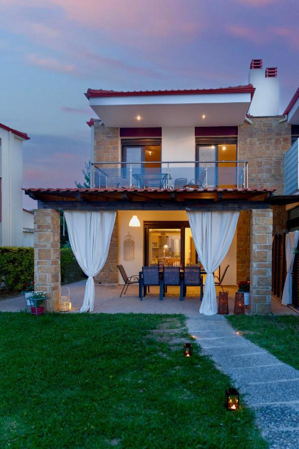 Villa Orelia Hanioti Esterno foto
